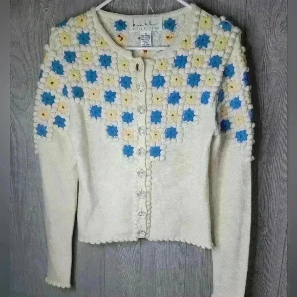 Nicole Miller embroidered cardigan size small cream with blue and yellow flowers - Picture 1 of 6